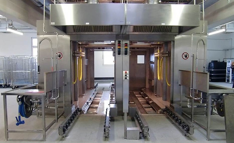 csm_WWA_trolley_washer_3_chamber_750x458px_e7ab854941